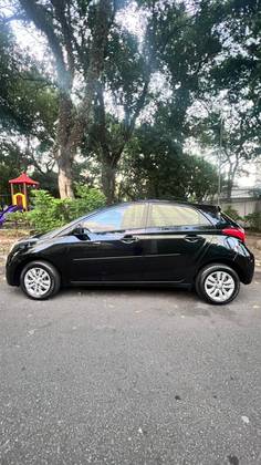 HYUNDAI HB20 1.0 COMFORT 12V FLEX 4P MANUAL HYUNDAI HB20 1.0 COMFORT 12V FLEX 4P MANUAL